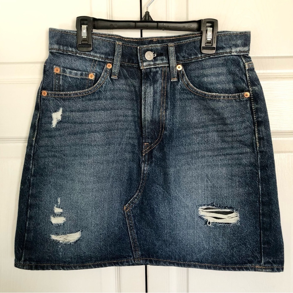 Levi's Jean Distressed & Deconstructed Skirt Size 27(4)